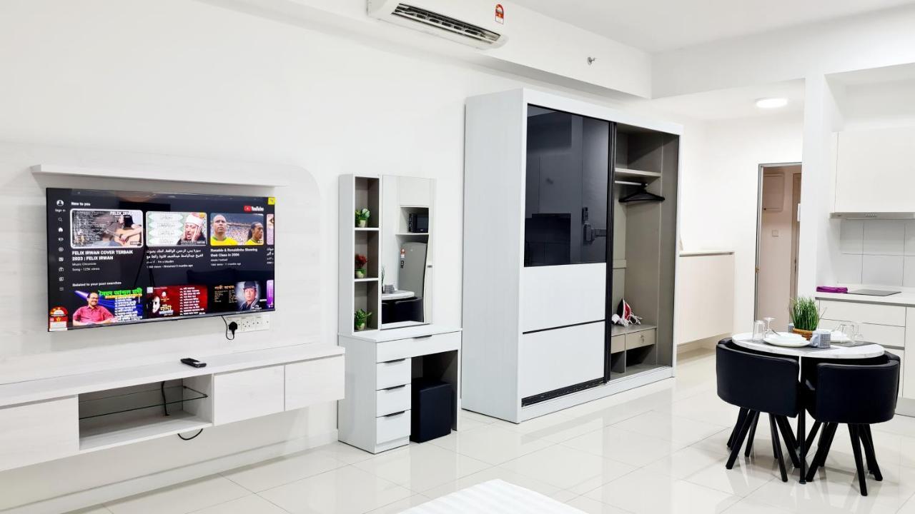 Chambers Serviced Suites Klcc By Cozy Stay Kuala Lumpur Exterior photo