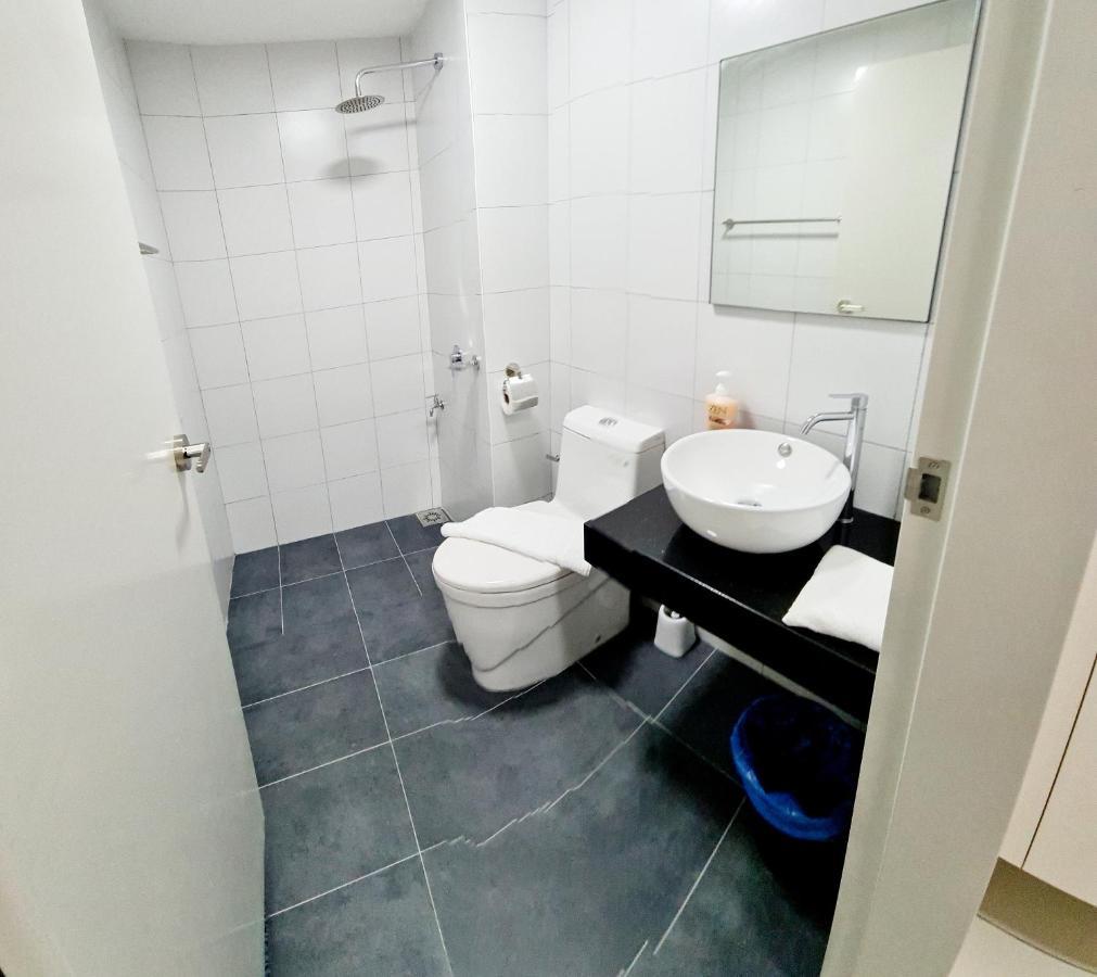 Chambers Serviced Suites Klcc By Cozy Stay Kuala Lumpur Exterior photo
